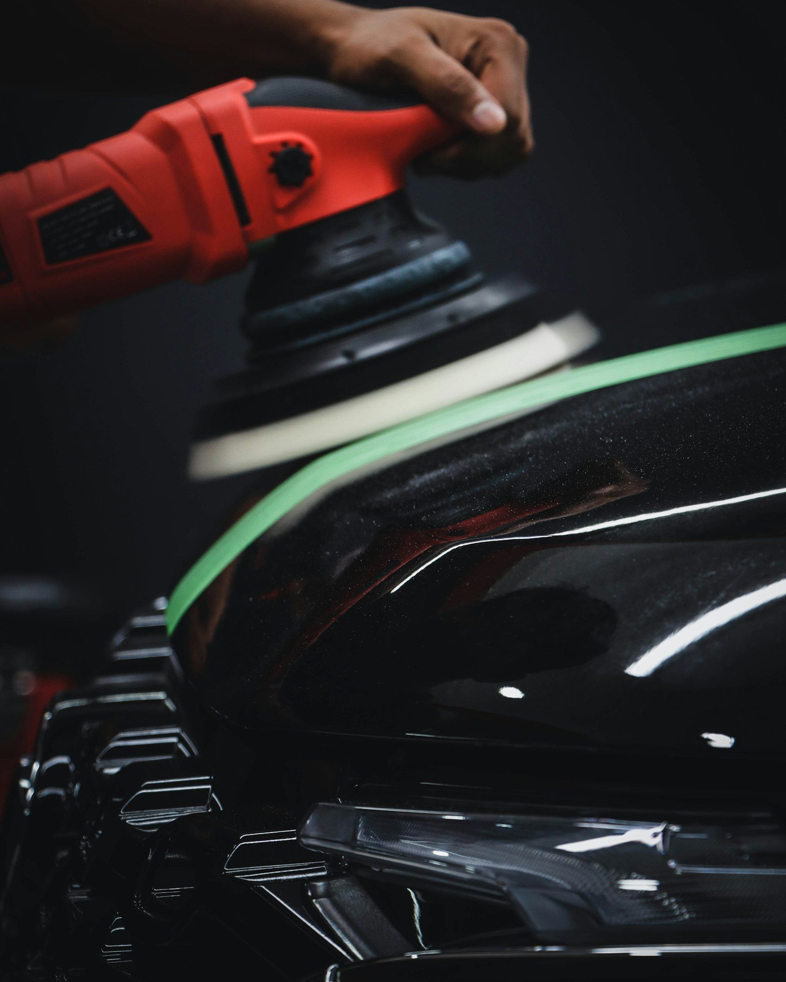 Polisher on dark paint