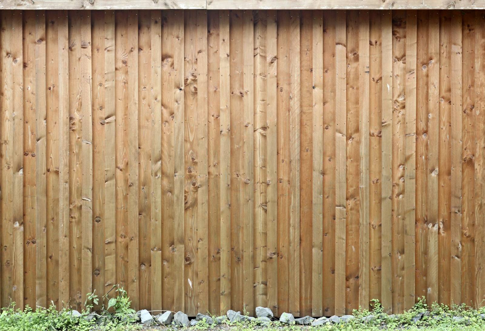 Board-on-board fence