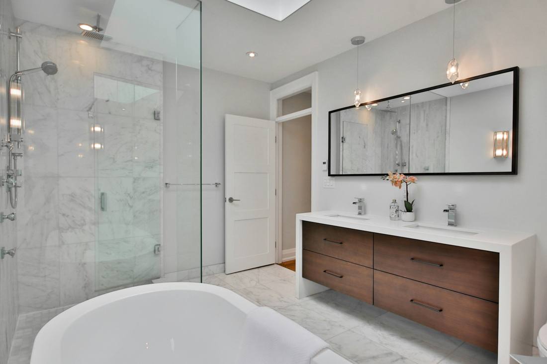 Bathroom & Kitchen Remodels