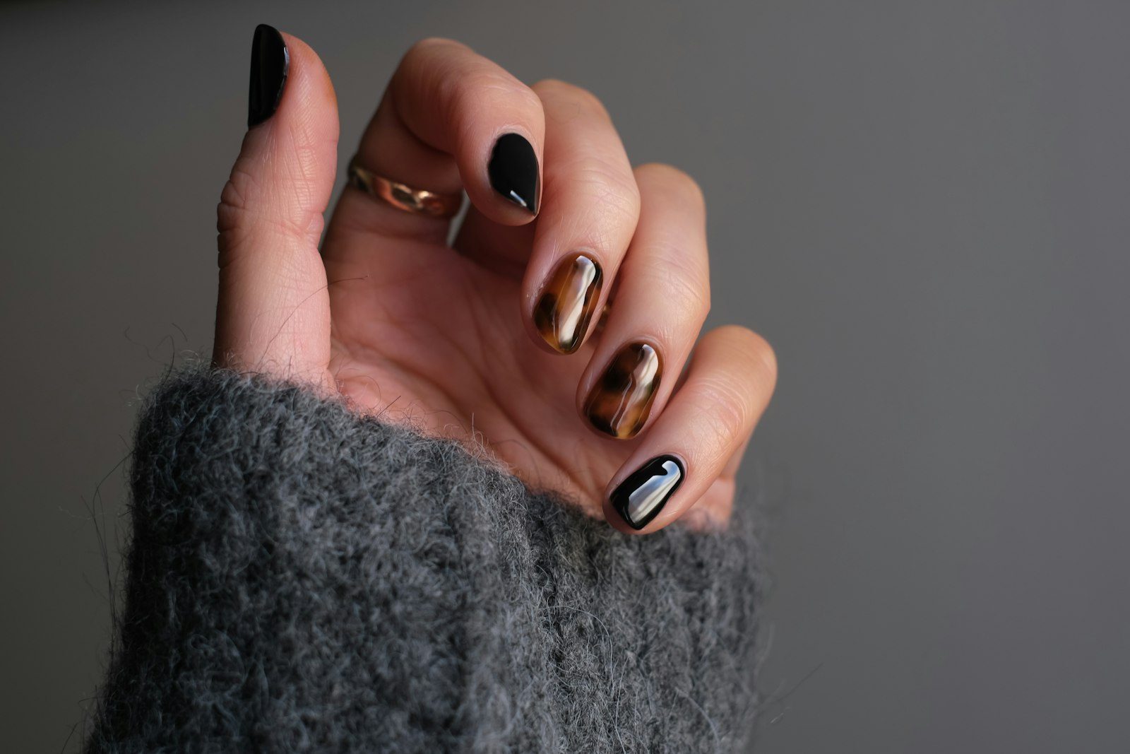 Ink & Gold nail set