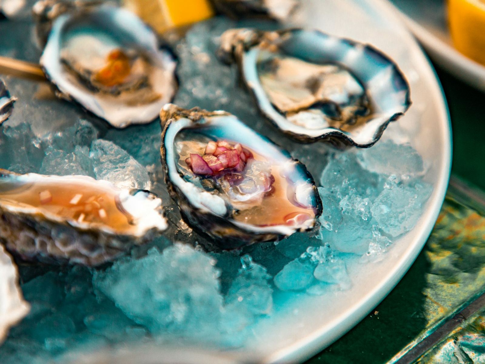 Freshly shucked oysters on crushed ice
