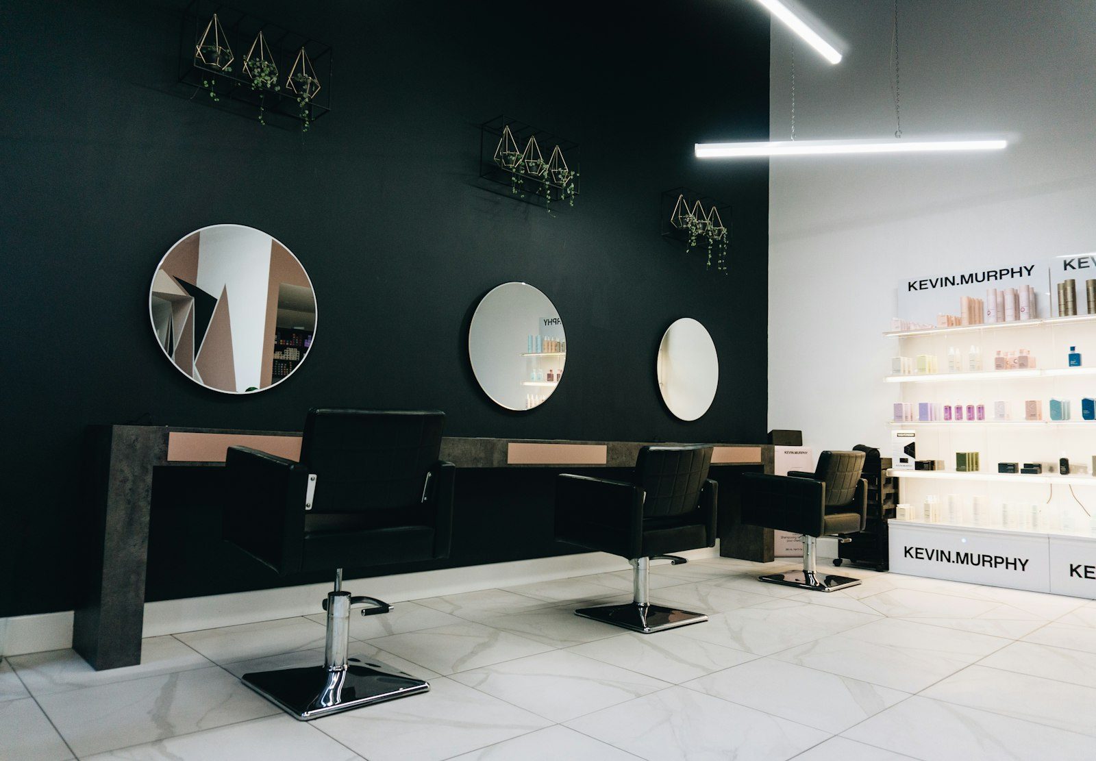Salon interior with mirrors
